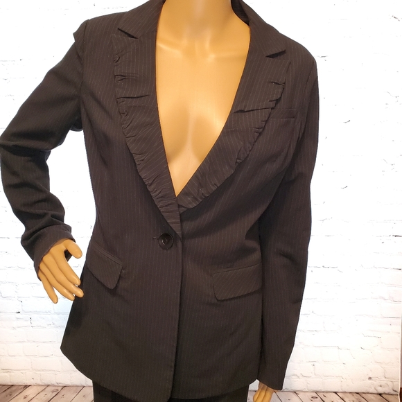 CAbi ruffle label black pinstripe pant suit - Picture 2 of 8